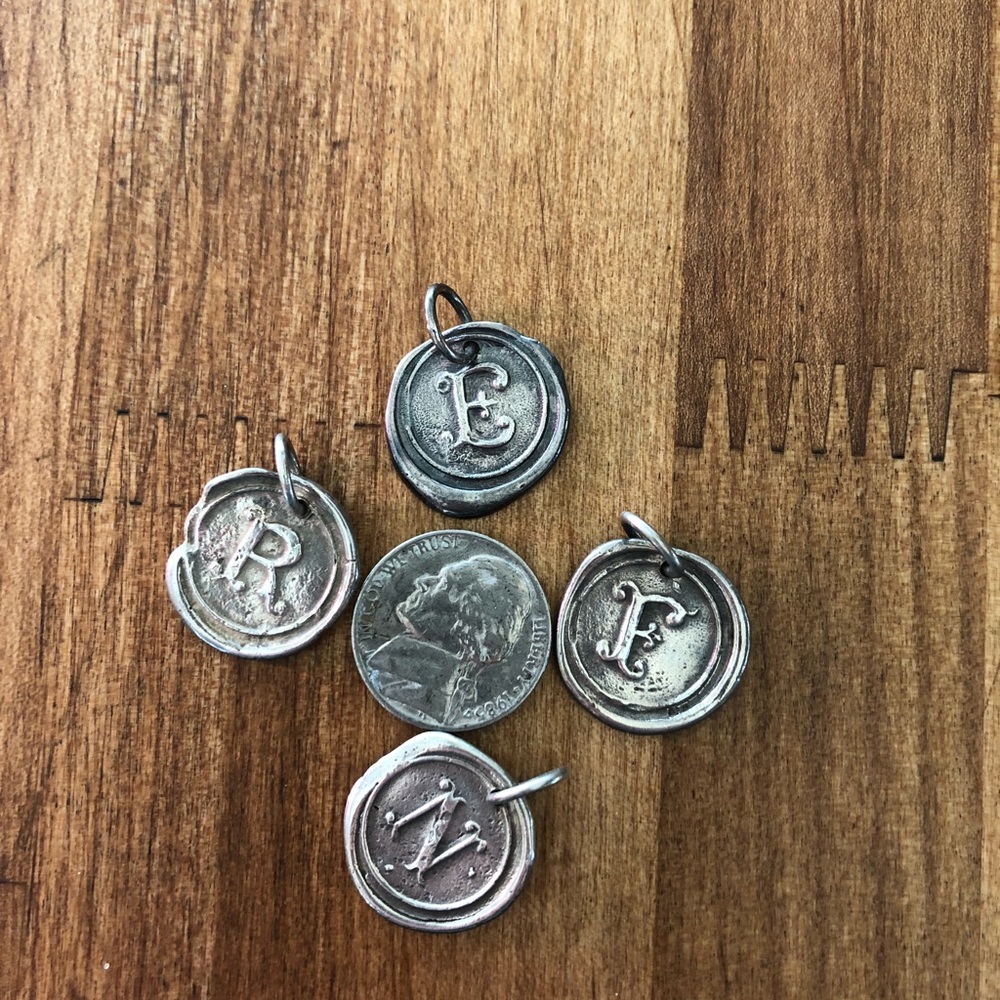 F Initial Charm - Picture 7 of 7